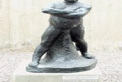 232