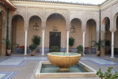 Courtyard jigsaw puzzle