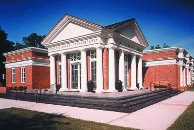 פאזל של Cornelius Public Library