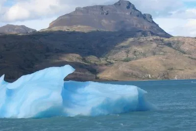 Lago Argentino. Patagonia argentina jigsaw puzzle