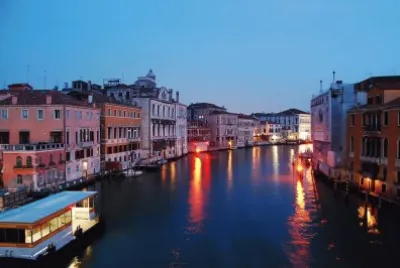 Spuntare matinatta alla Venezia. jigsaw puzzle
