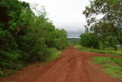 Calles rojas en Wanda. Misiones. Argentina