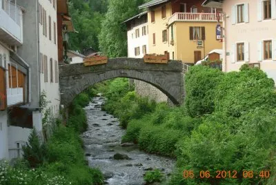 Old bridge (Beaufort-Fr)
