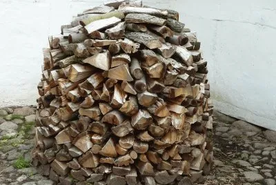 Log pile