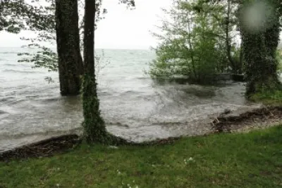 lac de NeuchÃ¢tel jigsaw puzzle