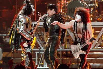 Adam Lambert And Kiss