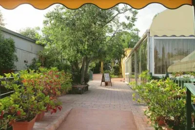 Patio en las gargantas de AlcÃ¡ntara