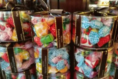 St.Petersburg candy shop jigsaw puzzle