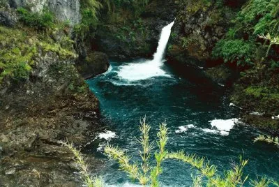 Cascada Los Alerces. RÃ­o Negro. Argentina