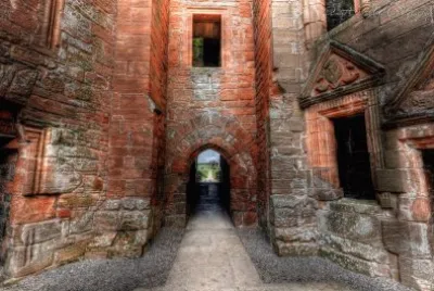caerlaverock castle