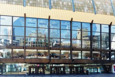 Spiegelung Augustusplatz - Leipzig