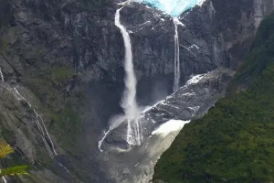 פאזל של waterfalls in chilean national park in patagonia
