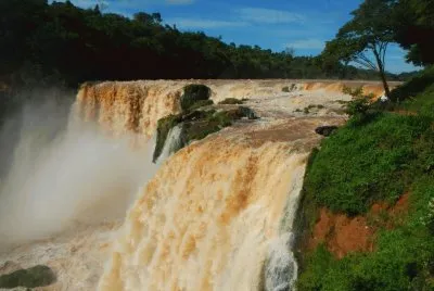 פאזל של Saltos del Monday. Paraguay