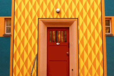 231