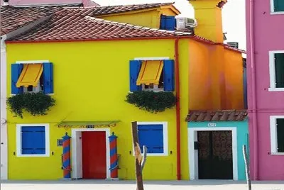 פאזל של casa de colores 1
