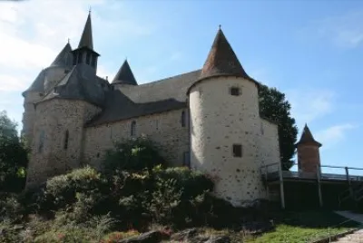 chateau en auvergne