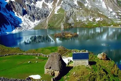 Lago en Asturias-EspaÃ±a