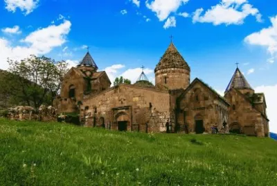goshavank jigsaw puzzle
