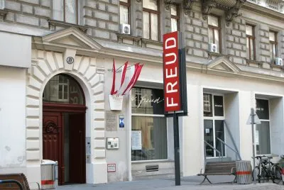 museum sigmund freud jigsaw puzzle
