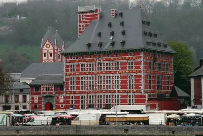 palais curtius