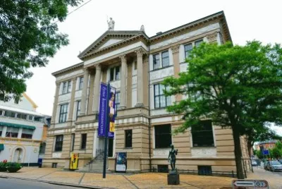 art museum jigsaw puzzle