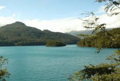 Lago Mascardi. RÃ­o Negro. Argentina jigsaw puzzle
