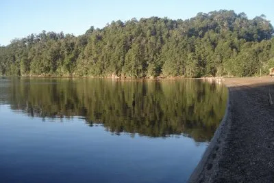 Lago Espejo. NeuquÃ©n. Argentina jigsaw puzzle