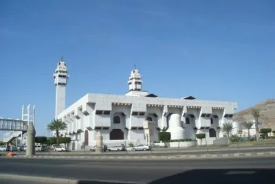 masjid a taneem