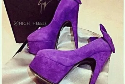 zapatos morados