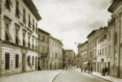 piazza lunga cittÃ 