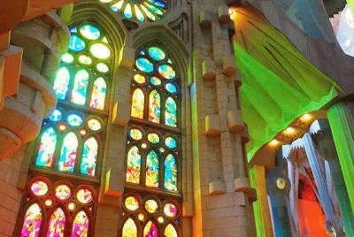 Interior de Capilla Sagrada Familia