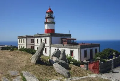 Faro Bayona