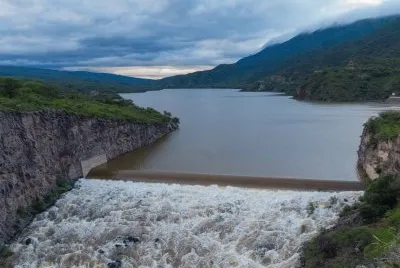 Dique Las Pirquitas. Catamarca. Argentina