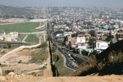 US_Mexico_Border_TijuanaMX jigsaw puzzle