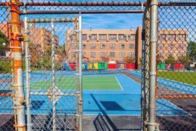 פאזל של Bronx school