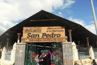 Mercado San Pedro - Cusco - Peru