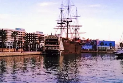 en el puerto de alicante