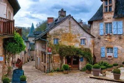Plaza en Turenne CorrÃ¨ze-Francia