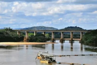 Ponte da Br 381 sobre o Rio Doce
