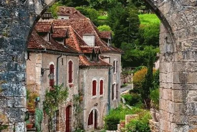 Saint-Cirq-Lapopie(Francia)