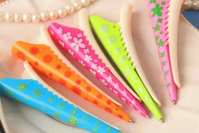 multicolor jigsaw puzzle