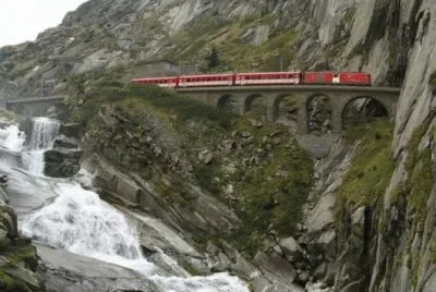 trains (9)