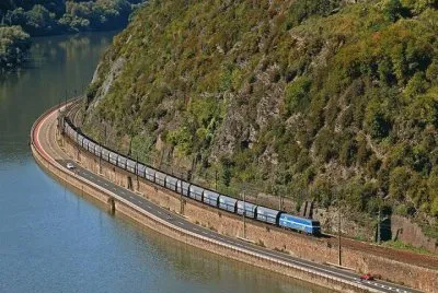 trains (6)