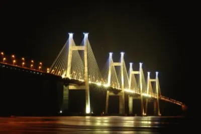 puente General Rafael Urdaneta cruza la parte m