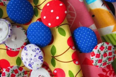 multicolor jigsaw puzzle