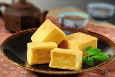Pineapple cake