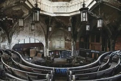 abandoned church in Detroit