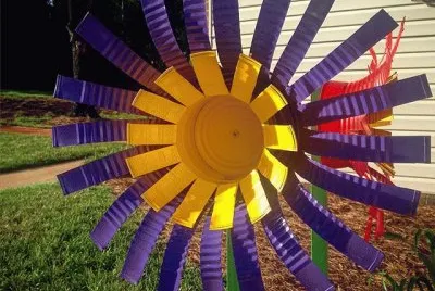 Artistic Garden Flower Sculpture