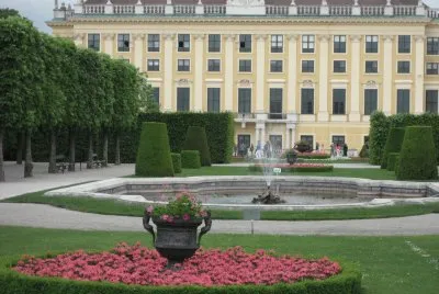 Schonbrunn Palace Garden, Vienna, Austria jigsaw puzzle