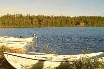 lake inari midnight